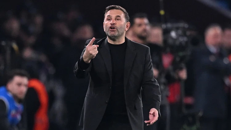 Galatasaray'da Okan Buruk'tan yerli operasyonu: Üç isim listede-1