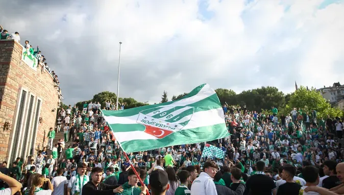 Bursaspor, 2 Lig’de şampiyon olarak 1. Lig’e yükseldi