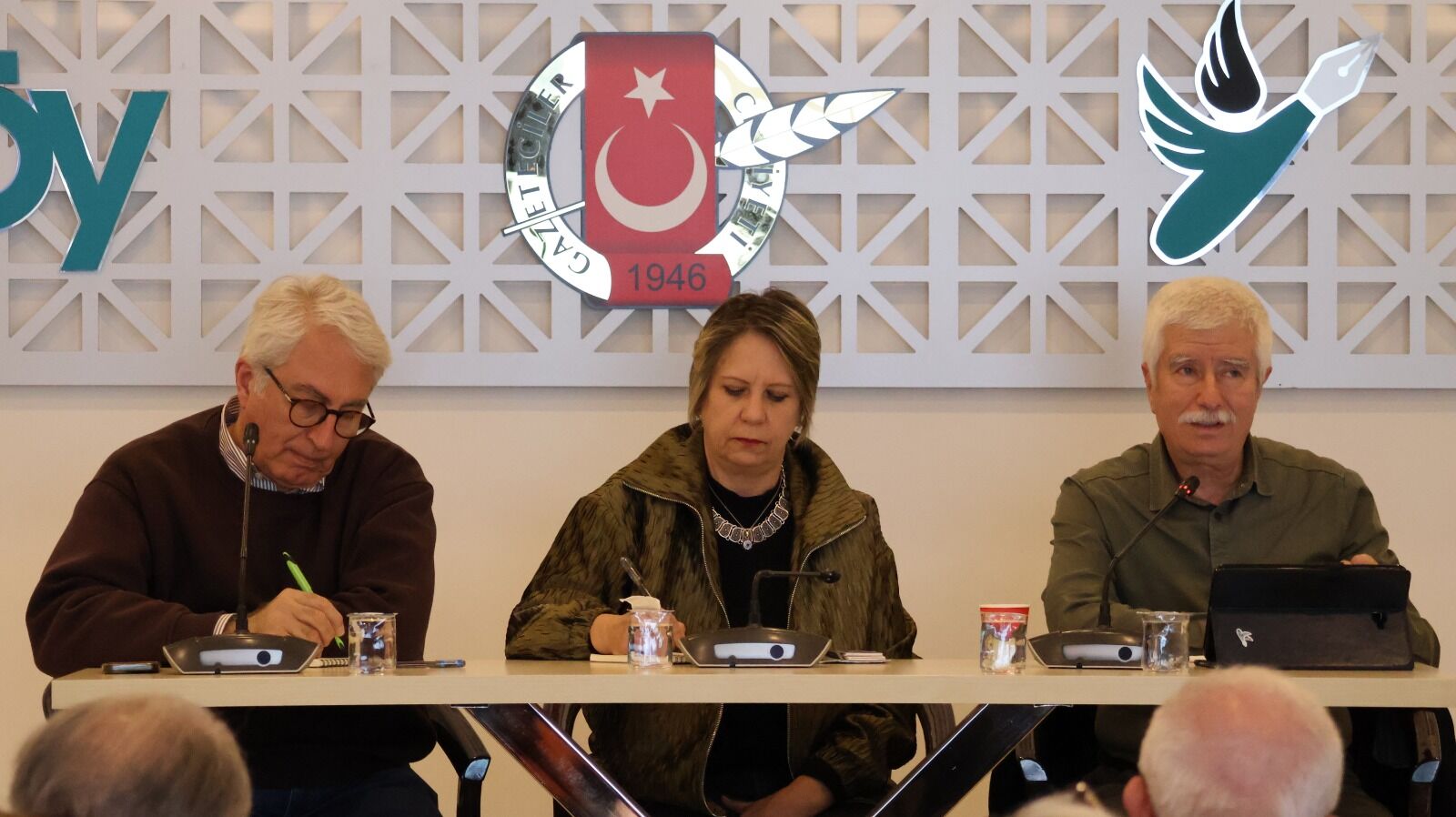Cemiyet Söyleşi