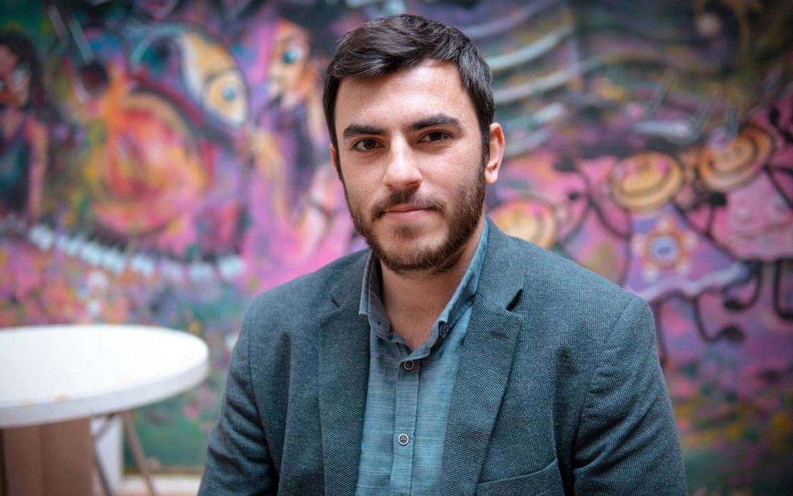 Tutuklu gazeteci İsmail Arı'ya bir dava daha açıldı