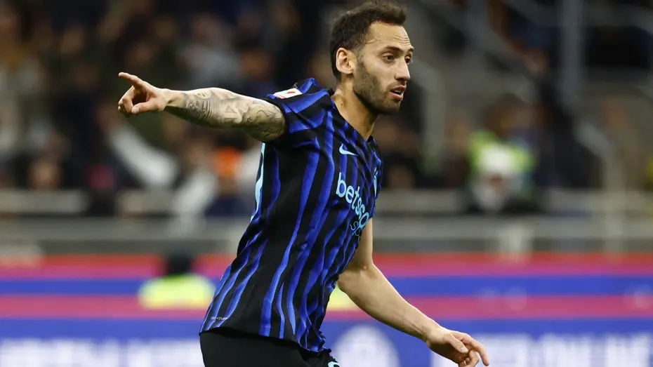 Como Teknik Direktörü Cesc Fabregas'tan Hakan Çalhanoğlu'na övgü