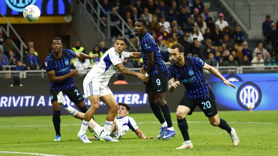 Hakan Çalhanoğlu Inter’i finale taşıdı: Como karşısında müthiş geri dönüş-1