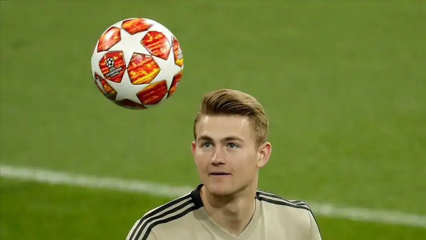 Matthijs De Ligt Ne Oldu