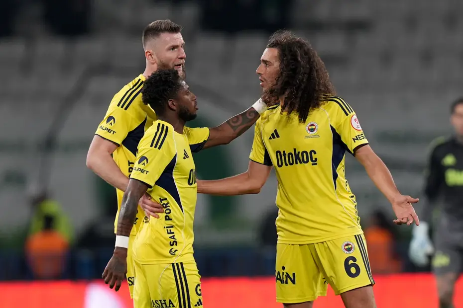 Konyaspor maçı sonrası Fenerbahçeli isimler arasında tartışma çıktı-2