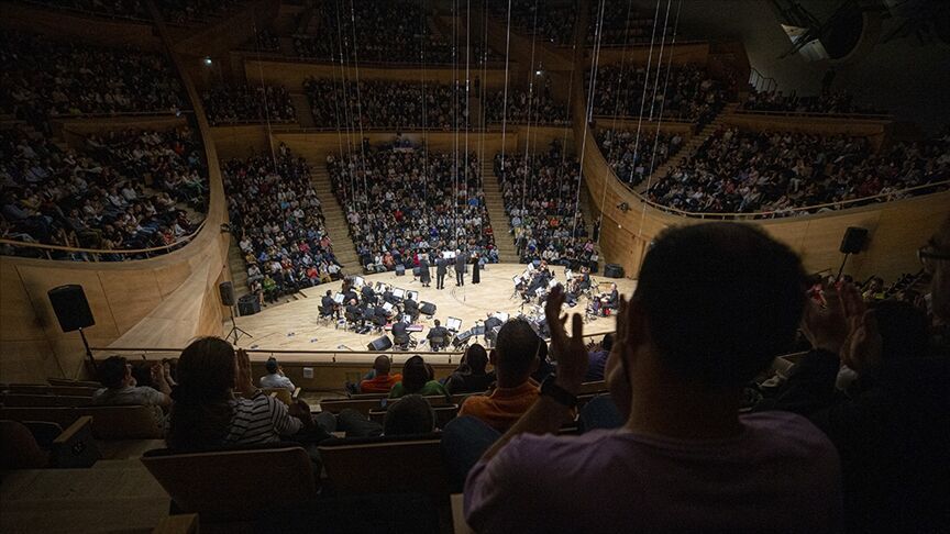 Thumbs B C 02E854C8466C5C44890Cc1Bed0E1D011