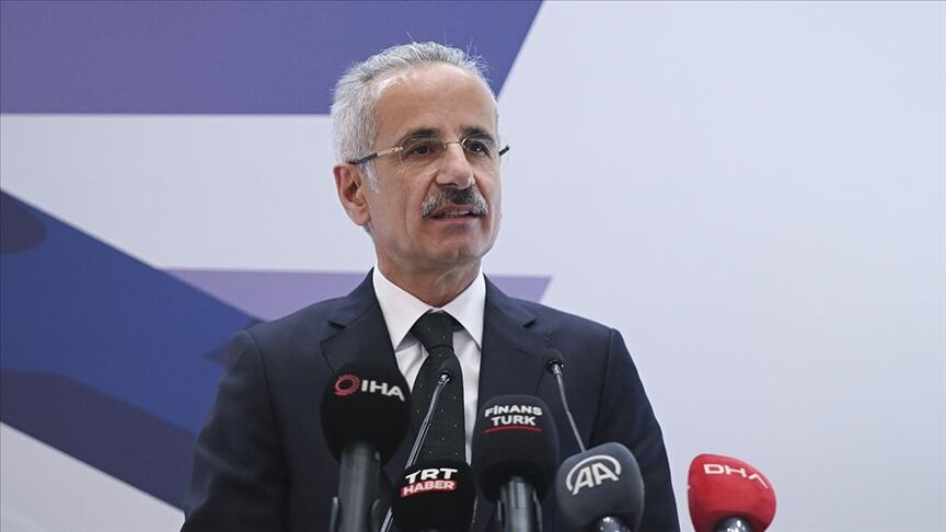 Uraloğlu Duyurdu Btk’nın Erişim Engeli Kararlarında Ilk Sıra Kumar Suçunun-(copy)