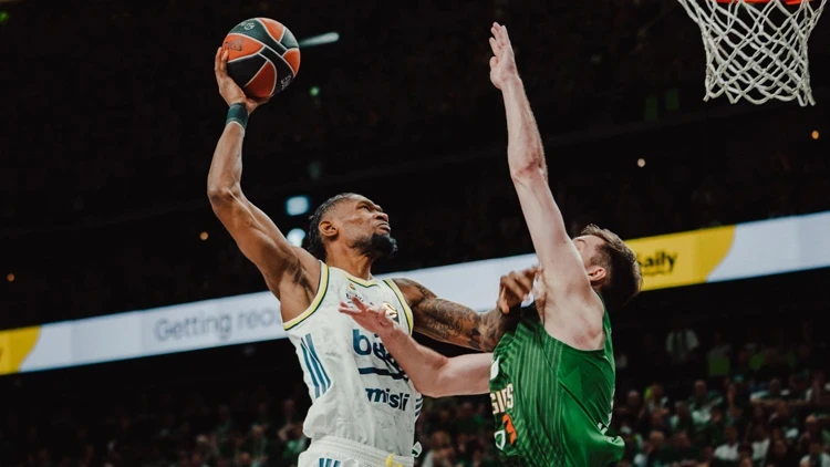 Fenerbahçe Beko, EuroLeague’de Zalgiris’i geçerek Final Four’a yükseldi