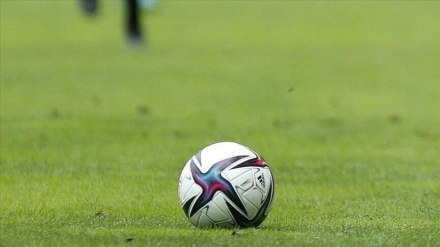 Fenerbahçe Ve Beşiktaş'ta Yaprak Dökümü