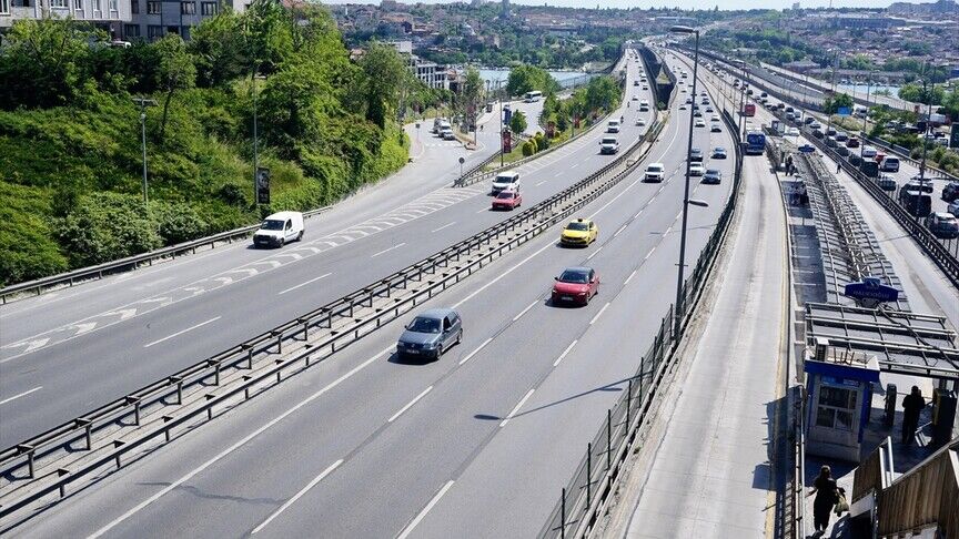 İstanbul’da Güncel Trafik Yoğunluğu Kurban Bayramı'nda Hangi Yollar Yoğun?-1