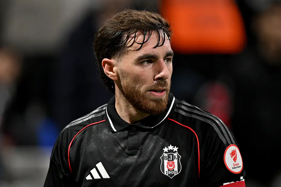 Konyaspor yenilgisi sonrası Orkun Kökçü'den taraftara özür: