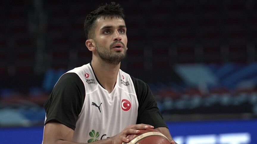 Milli Basketbolcu Ömer Faruk Yurtseven Real Madrid ile anlaştı