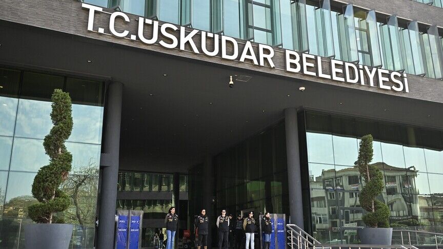 Üsküdar Belediyesi'ne operasyon: 7 gözaltı