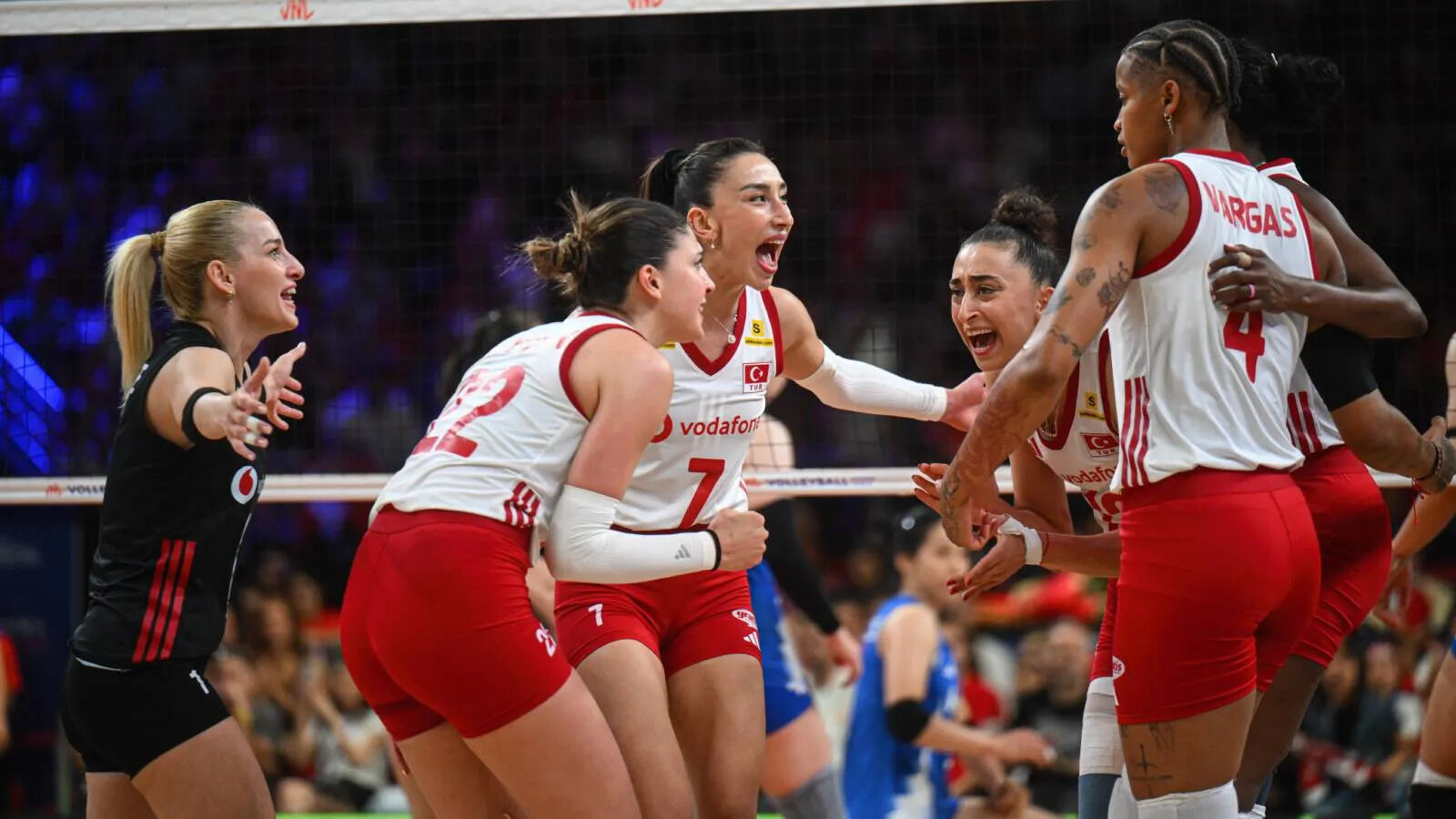 Filenin Sultanları, Çin’i 3-2 mağlup ederek Ankara etabını 4’te 4’le tamamladı