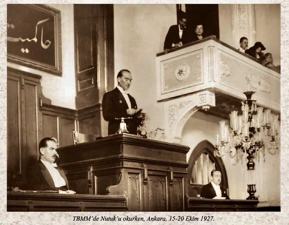 Ataturk Nutuokuyor