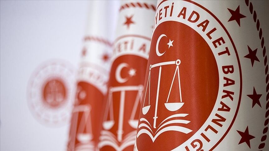 Resmi Gazete'de yayımlandı: Adalet Bakanlığı 900 icra katibi alımı yapacak