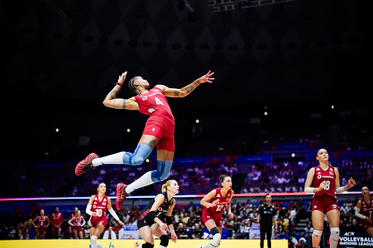 Filenin Sultanları’ndan Japonya'da erken final: Türkiye - ABD VNL maç sonucu-2