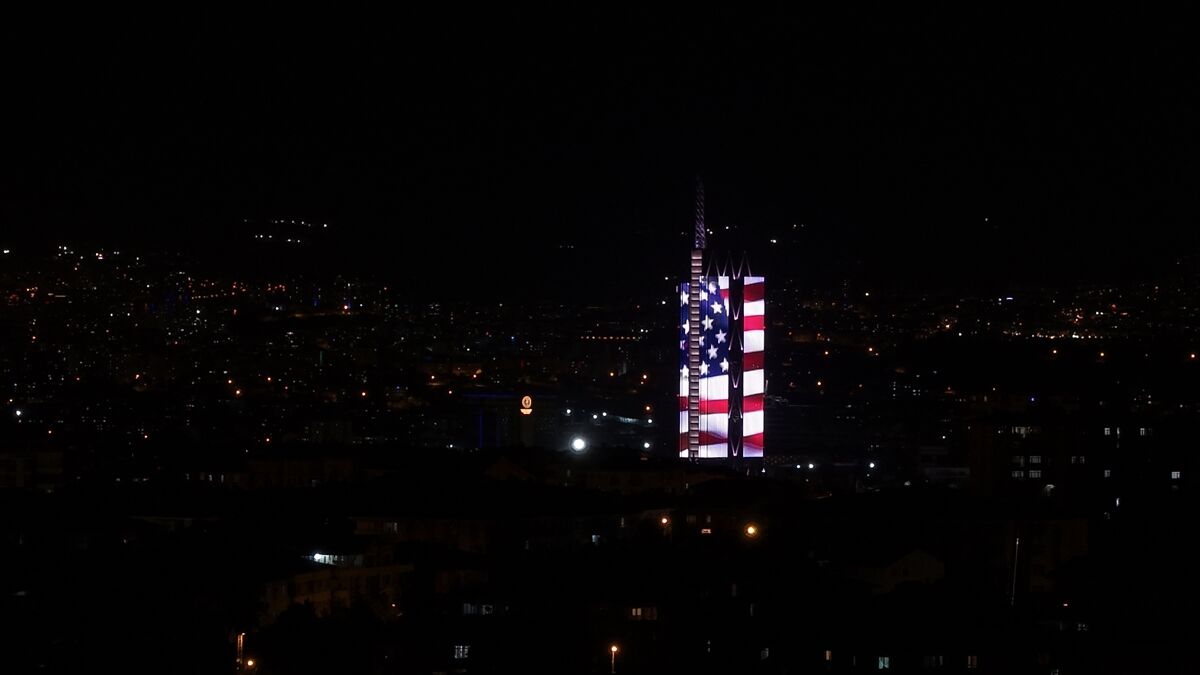Aa 20260704 41870824 41870823 Nato Zirvesine Katilan Ulkelerin Bayraklari Turk Telekom Binasina Yansitildi (1)