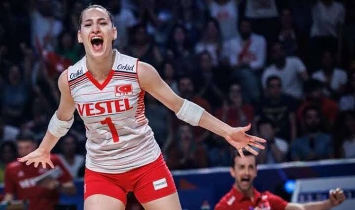 Gizem Orge 5