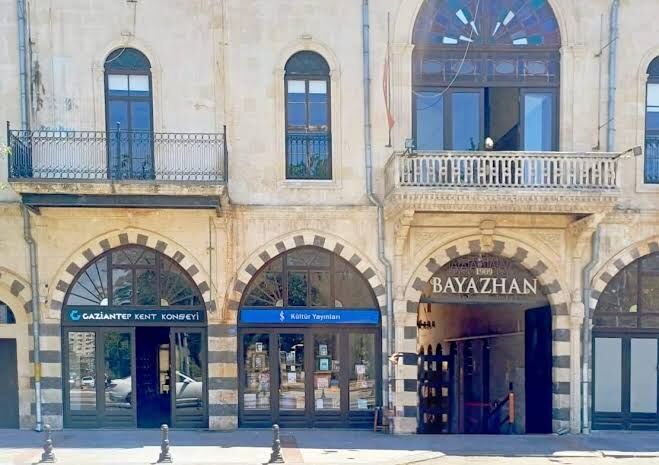 Türkiye İş Bankası Kültür Yayınları'nın 31. kitabevi Gaziantep'te açıldı
