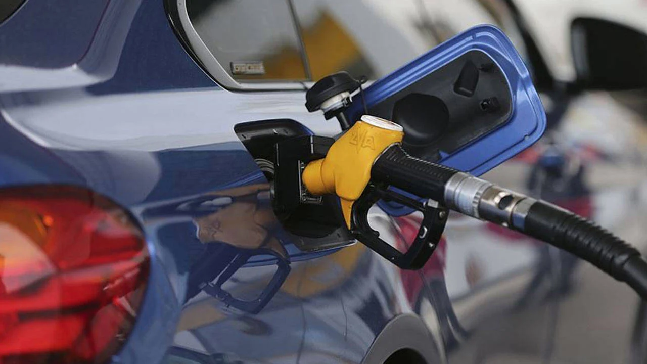 Motorine üst üste ikinci zam geldi! İşte 8 Temmuz 2026 güncel benzin, motorin ve LPG fiyatları-(copy)