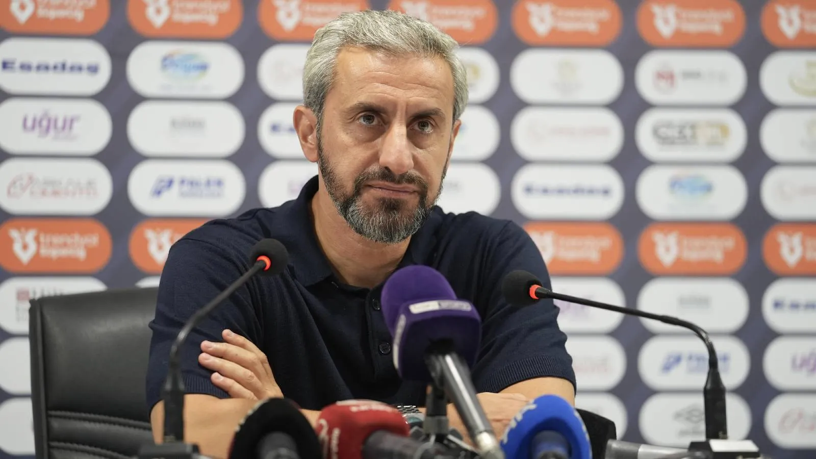 Gençlerbirliği deplasmanından 1 puanla dönen Erzurumspor FK'de Serkan Özbalta'dan transfer ve moral açıklaması