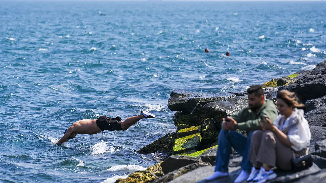 AKOM'dan İstanbul'a hava durumu uyarısı: Poyraz fırtına şeklinde esecek-4