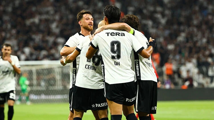 Beşiktaş, UEFA Avrupa Ligi’nde play-off turuna yükseldi