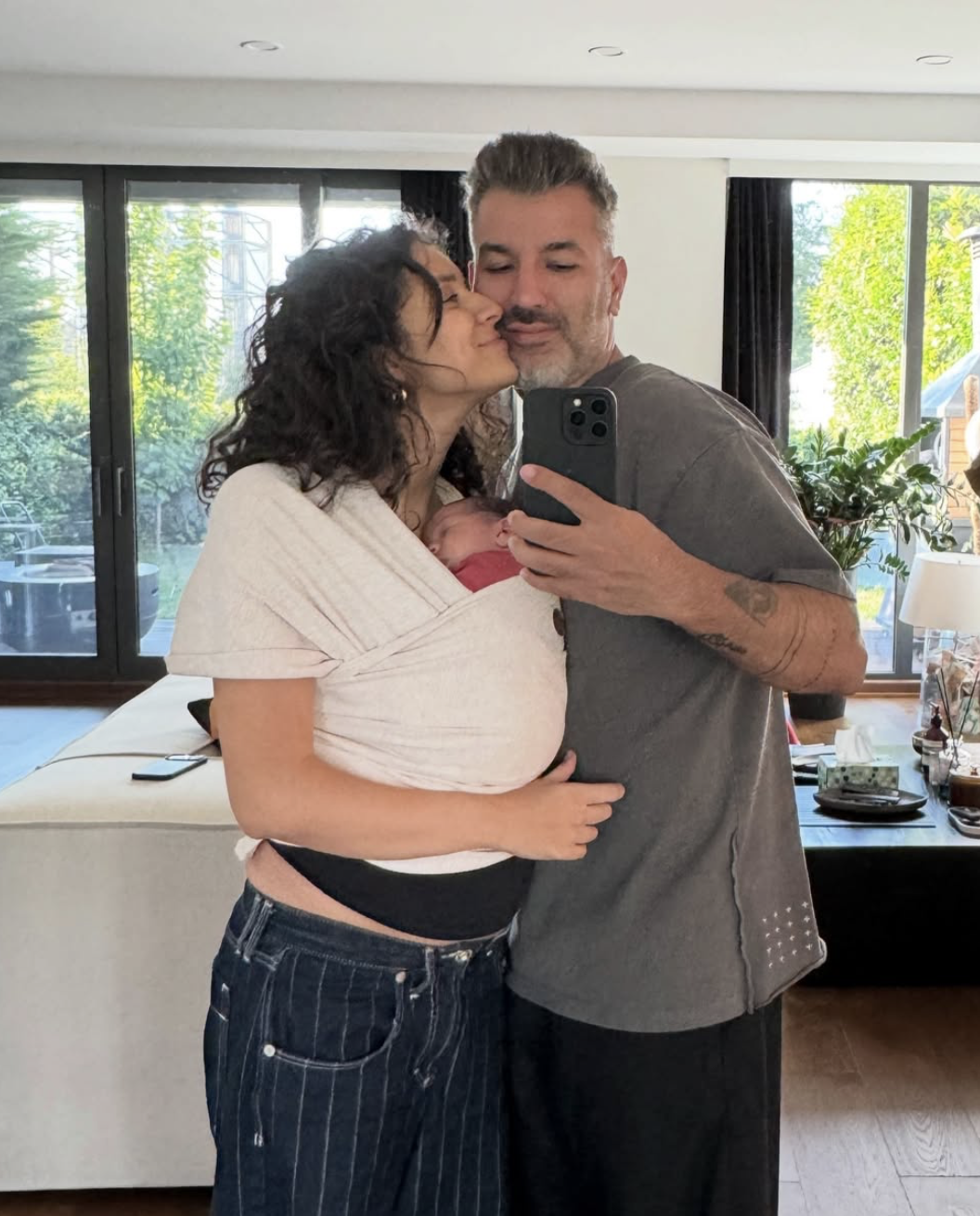 tolga akış manifest