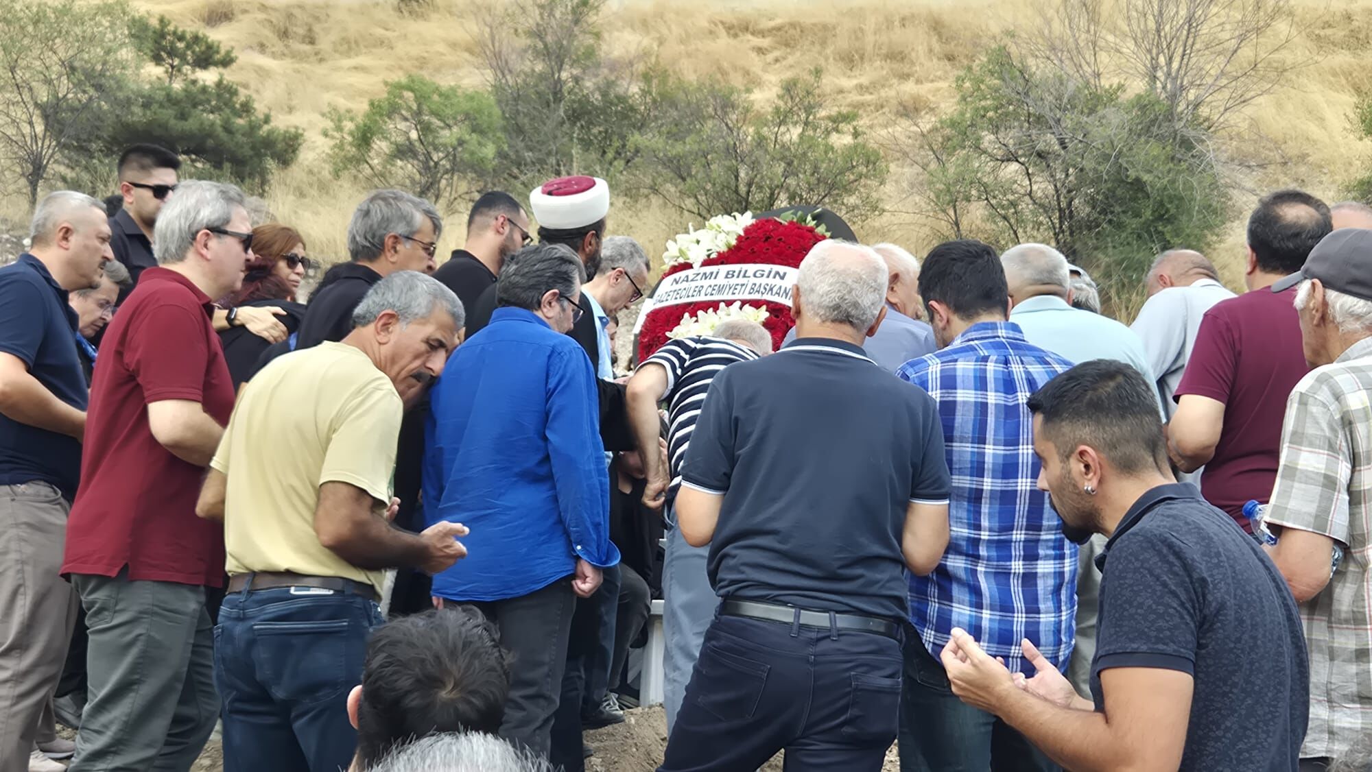 Meslektaşları Dürdane Kırçuval’ı Son Yolculuğuna Uğurladıü2
