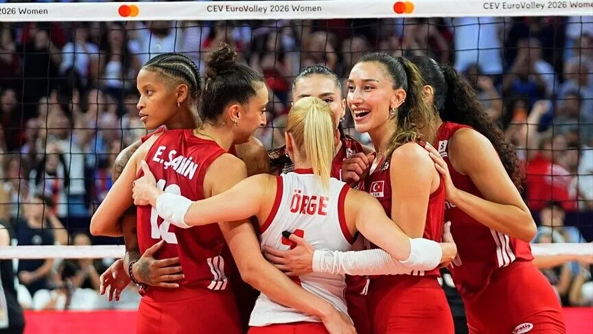 Akdeniz Oyunları'nda Filenin Sultanları finalde: Kadın Milli Voleybol Takımı Sırbistan'ı 3-1 mağlup etti
