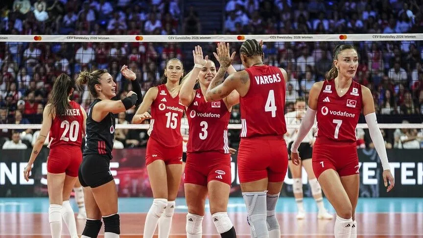 Filenin Sultanları'nda 3'te 3 sevinci: Cansu Özbay, Saliha Şahin ve Deniz Uyanık'tan Macaristan maçı açıklamaları