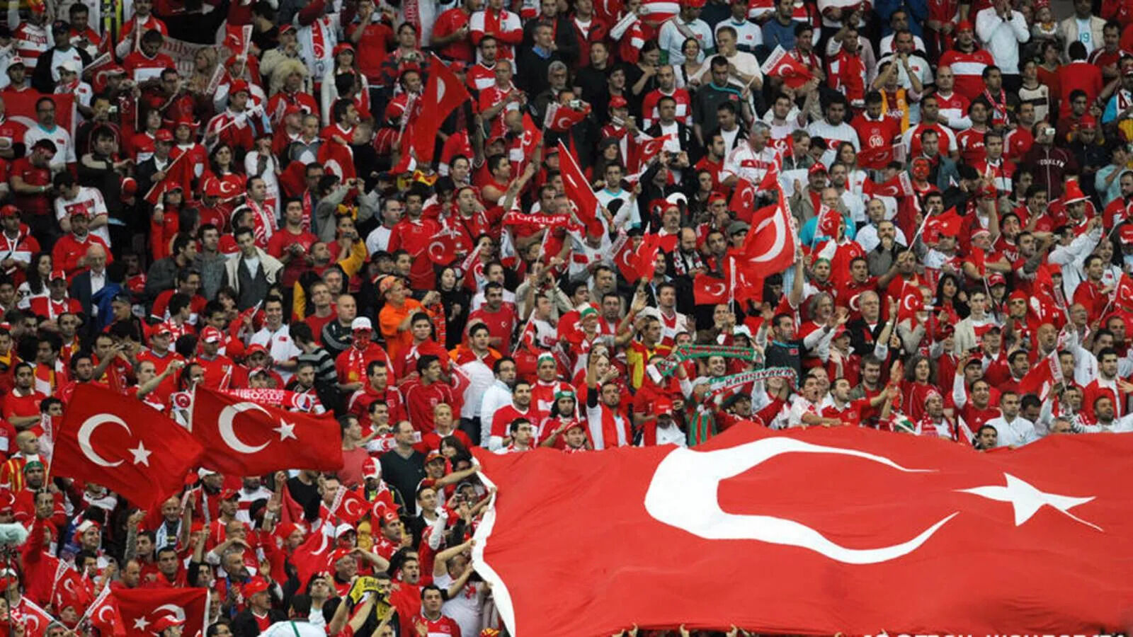 Türkiye-İtalya maçının bilet satışı başladı