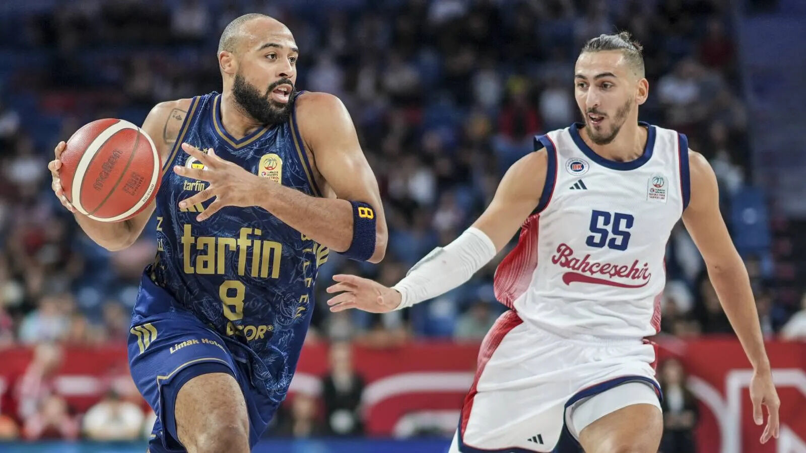 Fenerbahçe Tarfin, sezona Bahçeşehir Koleji yenilgisiyle başladı