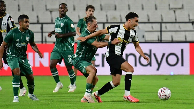 Bursaspor, Manisa FK deplasmanında son dakikada güldü