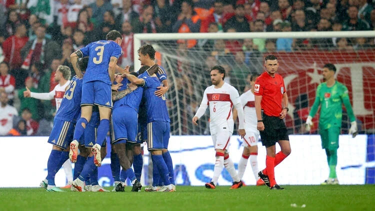 Türkiye, Uluslar Ligi’nde İtalya’ya 4-1 mağlup oldu