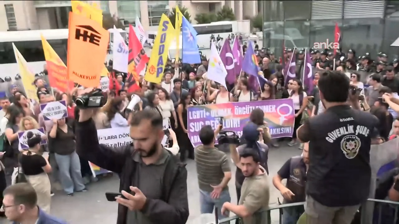 Çağlayan'daki %22Ailem Güvende%22 Protestosuna Polis Müdahalesi1