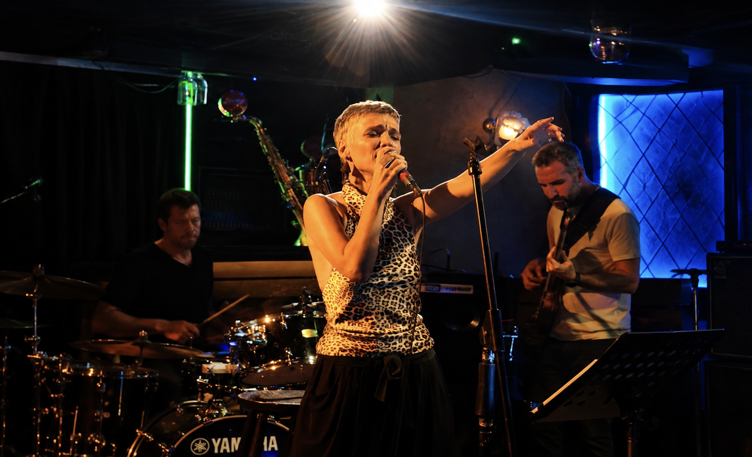 Sinemİslamoğlu,Cafe Bien 2026-1