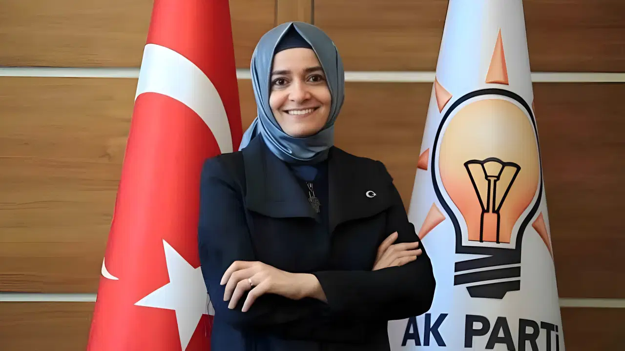 Fatma Betül Sayan Kaya
