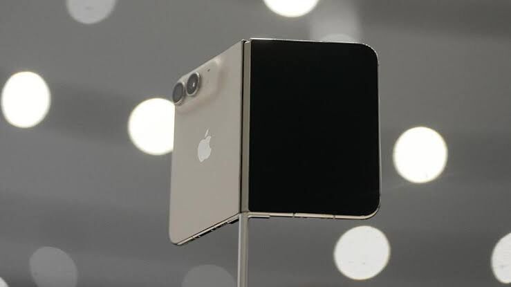 Apple’ın ilk katlanabilir modeli iPhone Duo tanıtıldı: En ucuz ABD'de en pahalı Türkiye'de satılacak-1