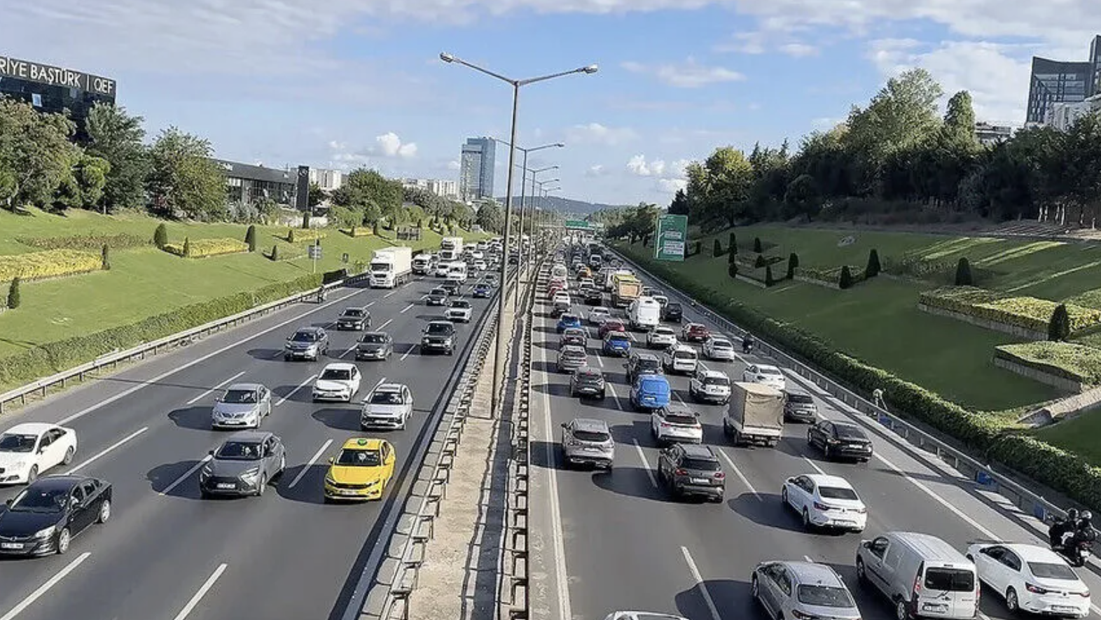 İstanbul'da trafik yoğunluğu yüzde 70'e çıktı