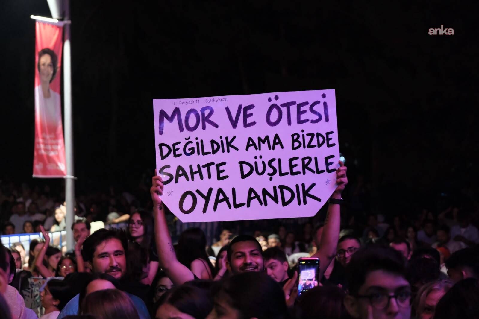 Uluslararası Eskişehir Porsuk Festivali, Mor Ve Ötesi Konseriyle Sona Erdi5