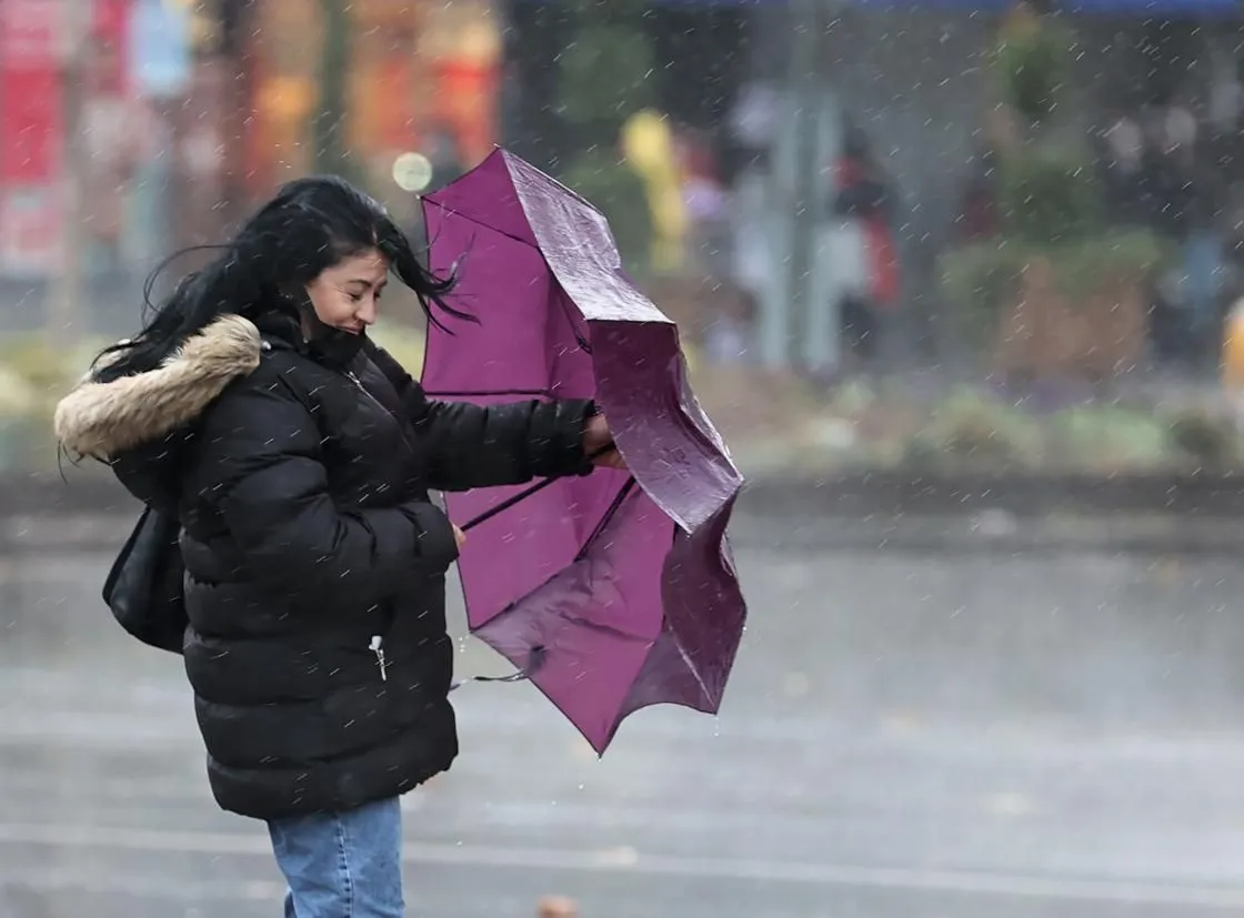 AKOM'dan İstanbul için kuvvetli yağış ve fırtına uyarısı: Tarih ve saat verildi