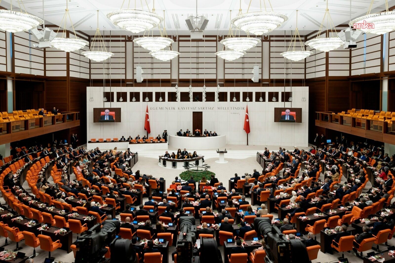 AK Parti'den kanun teklifi hazırlığı: Sigara içilecek alanlar için yeni kriterler geliyor