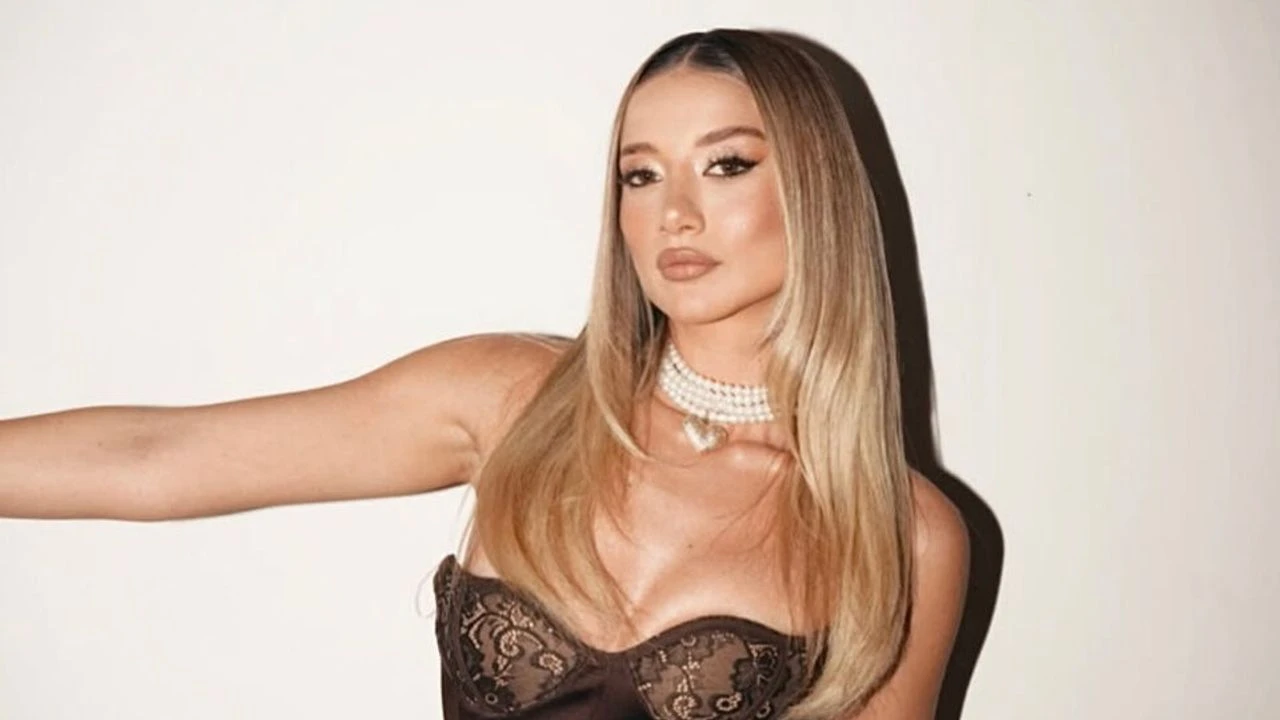Aleyna Kalaycıoglu 3