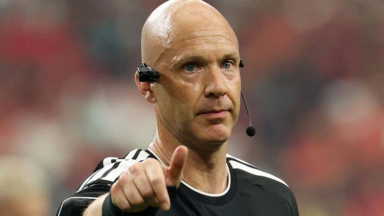 Anthony Taylor 3