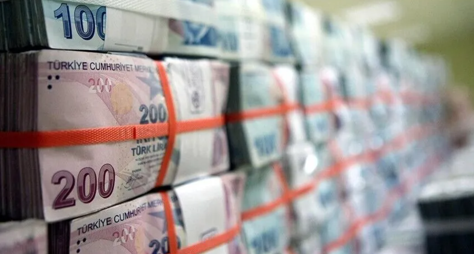 Bankacılık Sektörünün Kredi Hacmi 28,4 Trilyon Liraya Çıktı