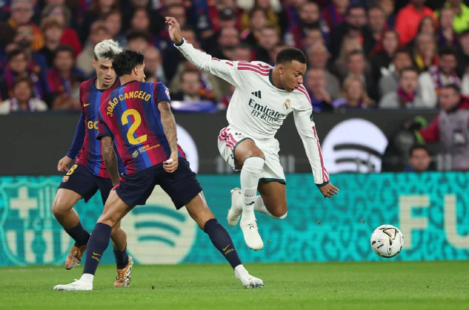 El Clasico'da Arda Güler ilk 11'de başladı, Real Madrid 2-1 kazandı-1