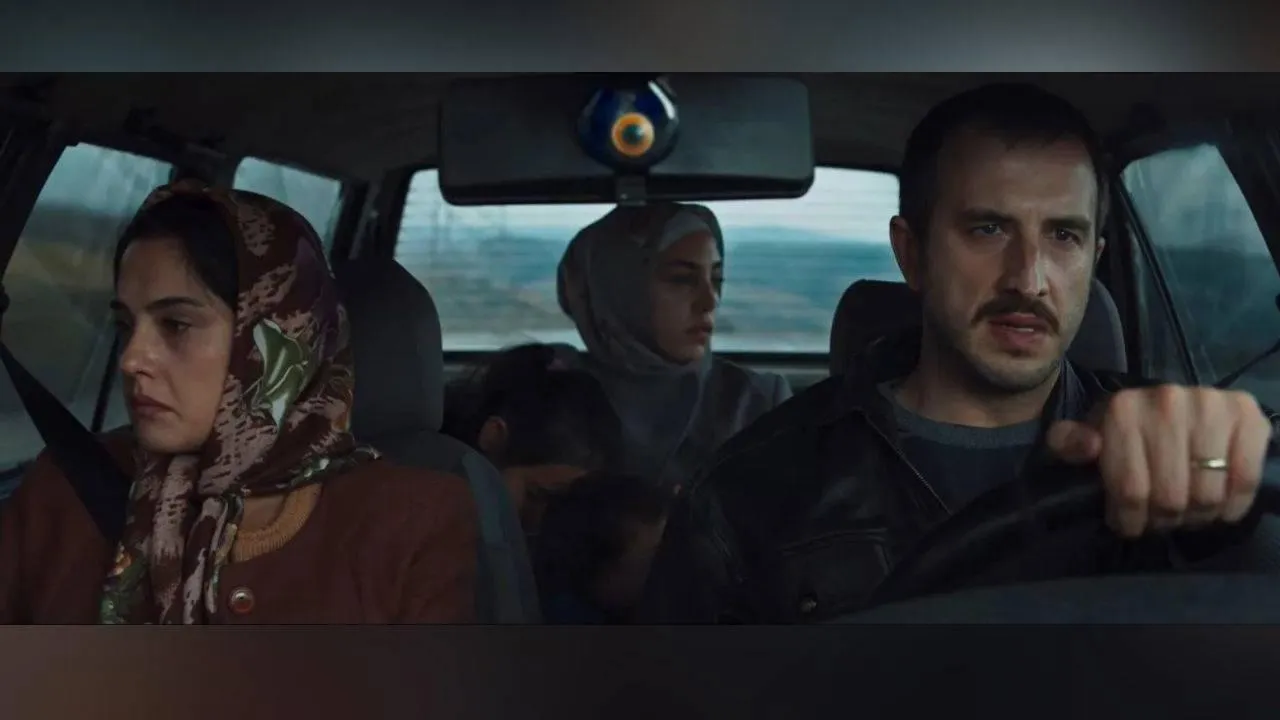 Bir Başkadır 4
