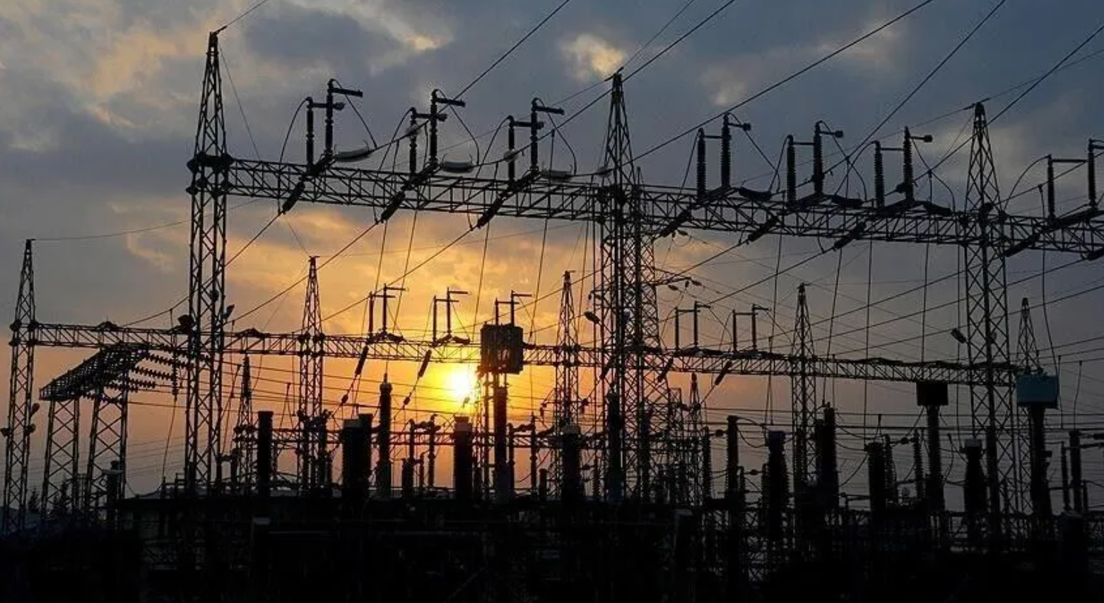 Elektrik Iletim Ve Dağıtım Altyapısına 2035'E Kadar 80 Milyar Dolar Yatırım Yapılacak