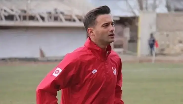 Emre Kargın 3